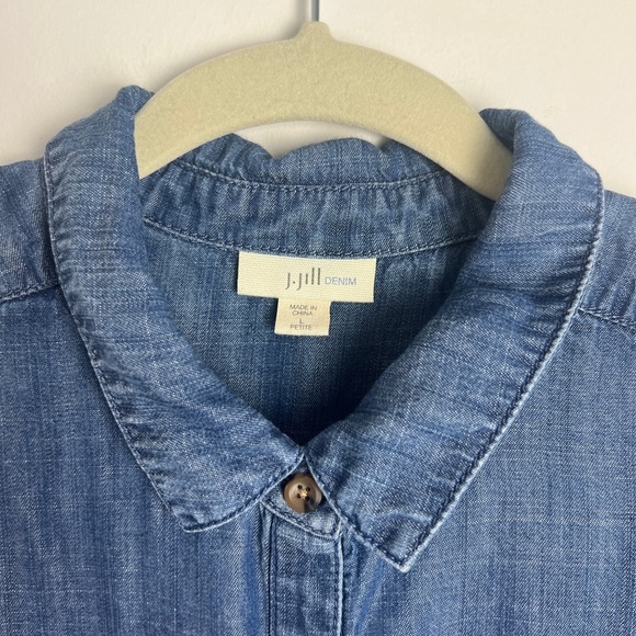 J. Jill Denim Blue Chambray Chest Pockets Button Down Blouse Top Large Petite - Picture 6 of 10